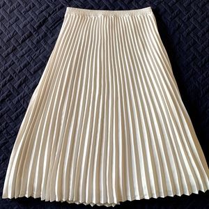 White pleated midi skirt